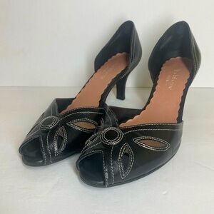 Liz Claiborne Giselle #2 peep toe heel shoe black stitch detailing Size 8